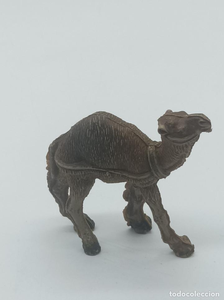 Figuras de goma y PVC: CAMELLO PECH - Foto 1