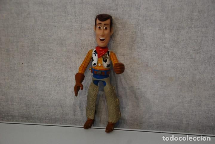 Figuras de goma y PVC: MU&Ntilde;ECO WOODY - Foto 3