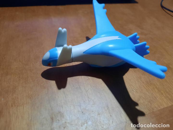 Figurines en Caoutchouc et PVC: PAJARO AZUL EN FORMA DE AVI&Oacute;N. RUEDAS DE PL&Aacute;STICO DEBAJO. BUEN ESTADO. PL&Aacute;STICO. 11 CM. LARGO
