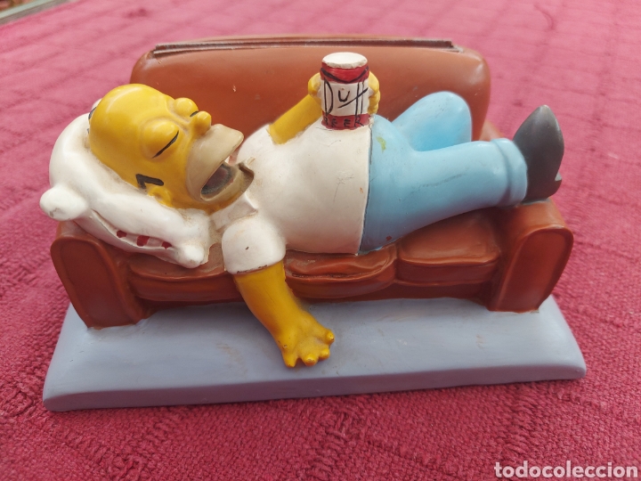 figura de homer simpson tumbado en el sofa - Compra venta en todocoleccion