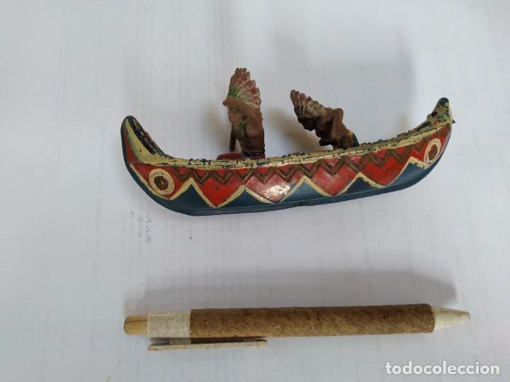 Figuras de goma y PVC: Canoa con dos indios jefes PECH - Foto 1