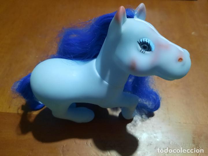 Figurines en Caoutchouc et PVC: PONI AZUL. SIN MARCA. BUEN ESTADO. SIN MARCA. 16 X 12 CM.