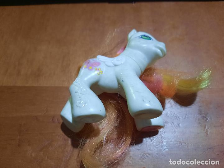 Gummi- und PVC-Figuren: LITTLE PONY. BLANCO. BUEN ESTADO. 8 X 7 CM.