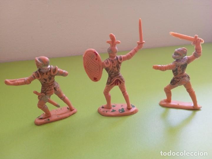 Figuras de goma y PVC: 3 figuras Reamsa grabadas en la base - Foto 2
