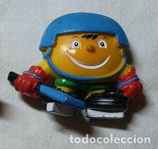 Kinder &Uuml;berraschung: FINDUS GADGET - Sorrisini Supersport 2 - Hockey - Findus