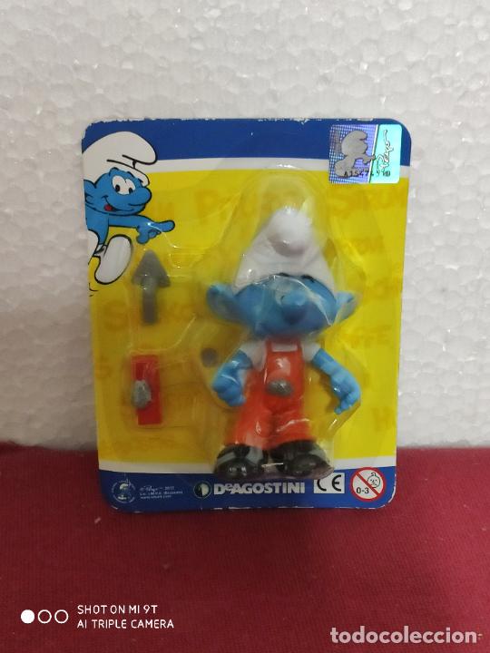 Figuras de Goma y PVC: PITUFOS PROFESIONES PEYO PLANETA DEAGOSTINI ALBA&Ntilde;IL NUEVO EN BLISTER