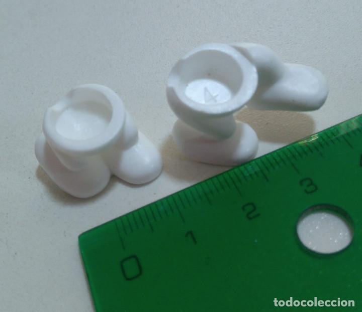 Figuras de goma Kinder: accesorios pitufos kinder piezas montable - Foto 1
