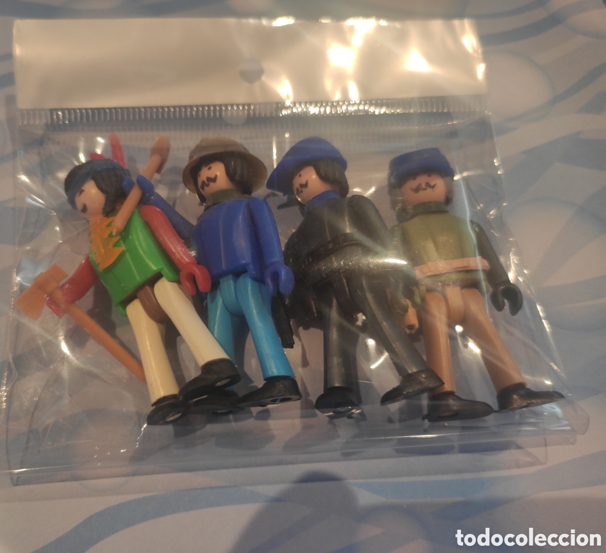 Figuras de goma y PVC: Lote 4 coman boys - Foto 1