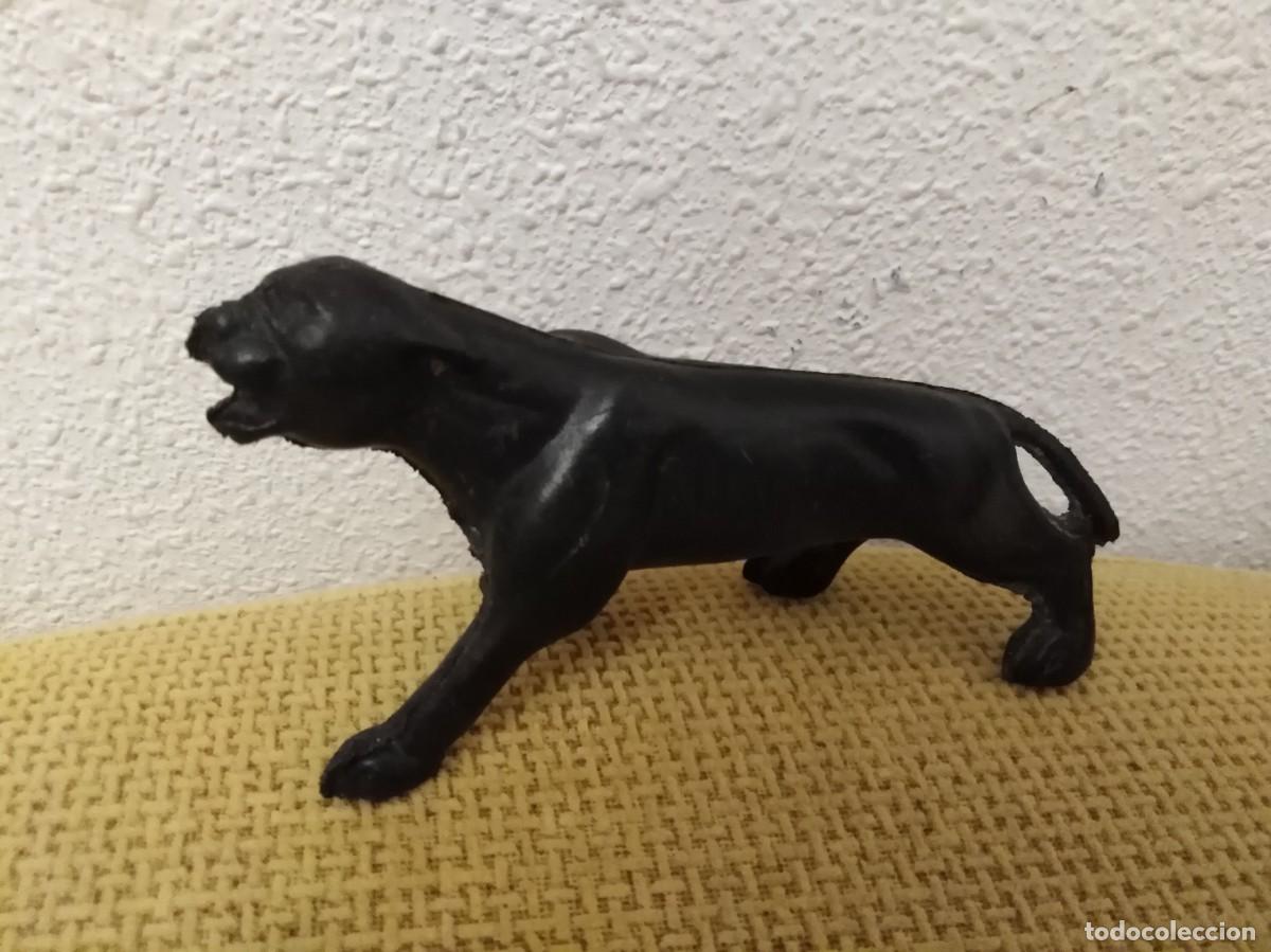 Figuras de goma y PVC: Pantera pl&aacute;stico inflado antiguo kiosco - Foto 1