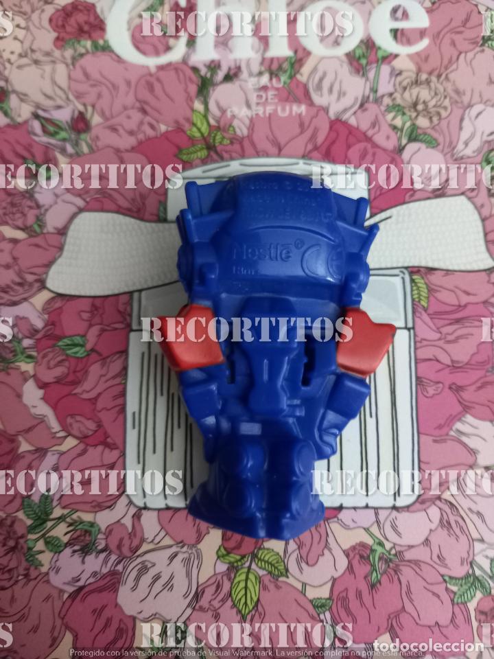 Figuras de goma y PVC: transformers optimus prime nestle - Foto 2