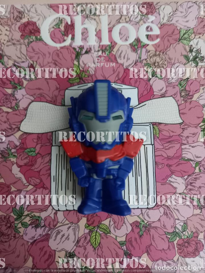 Figuras de goma y PVC: transformers optimus prime nestle - Foto 1