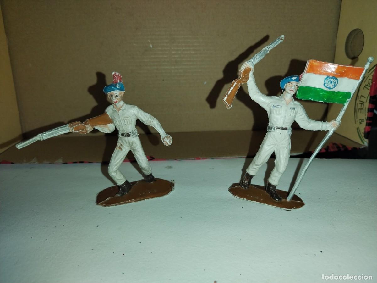 Figuras de goma y PVC: Hind&uacute;es comansi. - Foto 1