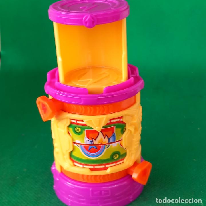 Figuras de Goma y PVC: SUPERZINGS SUPER ZINGS CAPSULA TRANSPORTIN