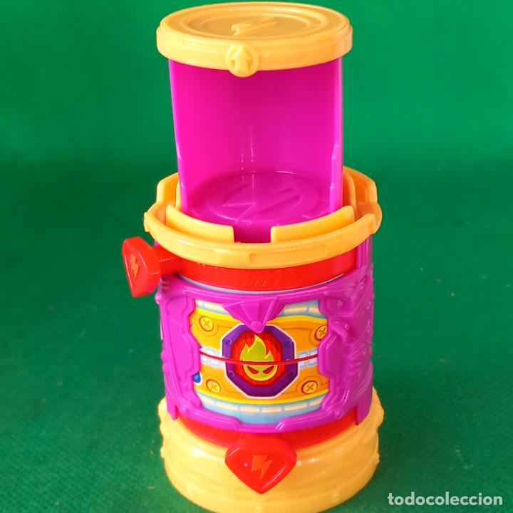 Figuras de Goma y PVC: SUPERZINGS SUPER ZINGS CAPSULA TRANSPORTIN