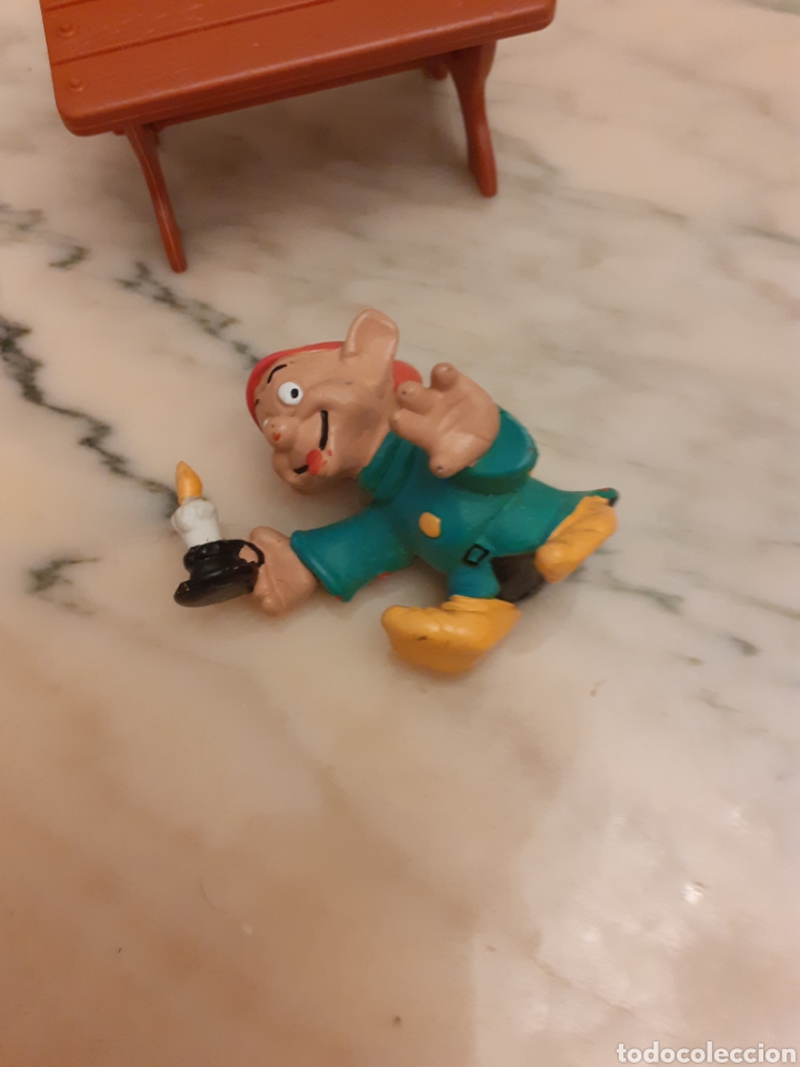 Figuras de goma y PVC: Antiguo enanito de Blancanieves - Foto 1