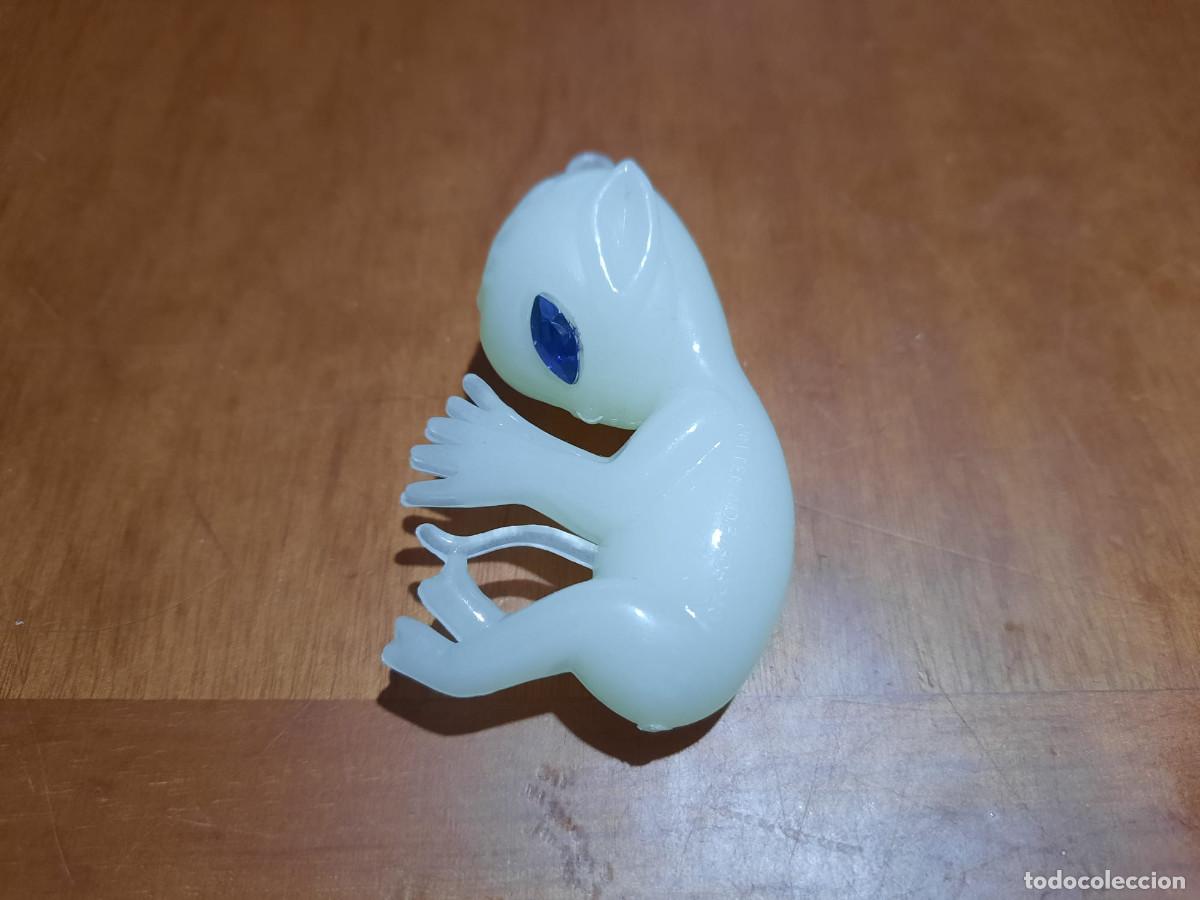 Gummi- und PVC-Figuren: COLGANTE DE FETO. PL&Aacute;STICO DURO. BRILLA. BUEN ESTADO. DIFICIL B-3