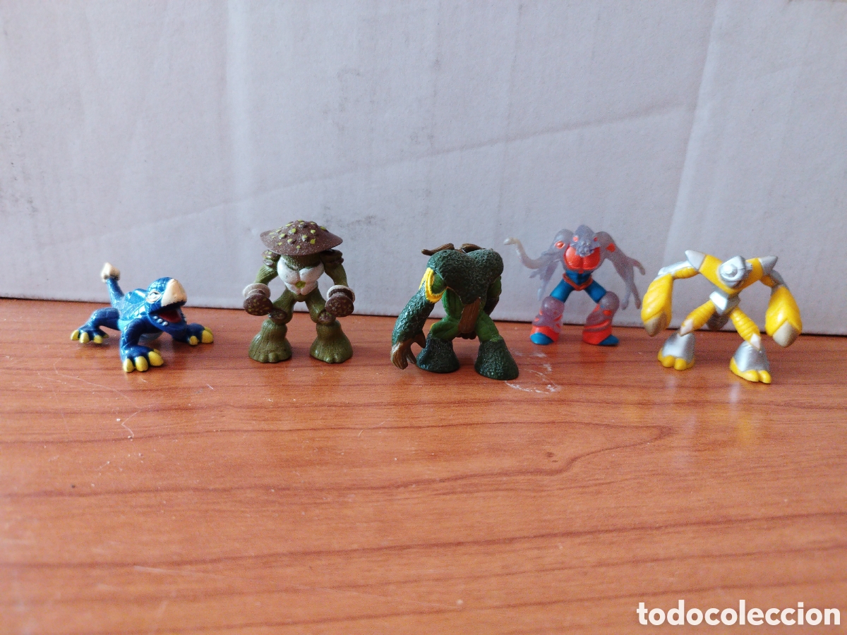 Figuras de goma y PVC: Lote gormiti pvc - Foto 1