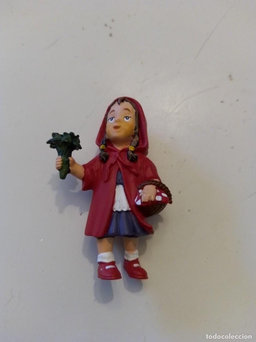 Figuras de goma y PVC: Caperucita - Foto 1