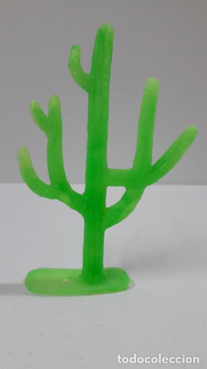 Figuras de goma y PVC: CACTUS . COMPLEMENTO PARA DECORADO DEL OESTE - Foto 1