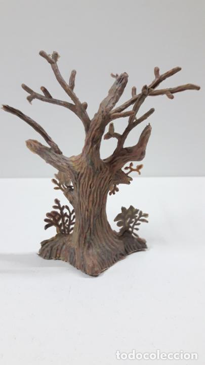 Figuras de goma y PVC: ARBOL . PARA DECORADO - Foto 3