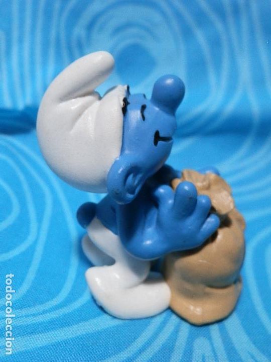 Figuras de goma y PVC: PITUFO CON SACO DE HARINA SCHLEICH - Foto 2