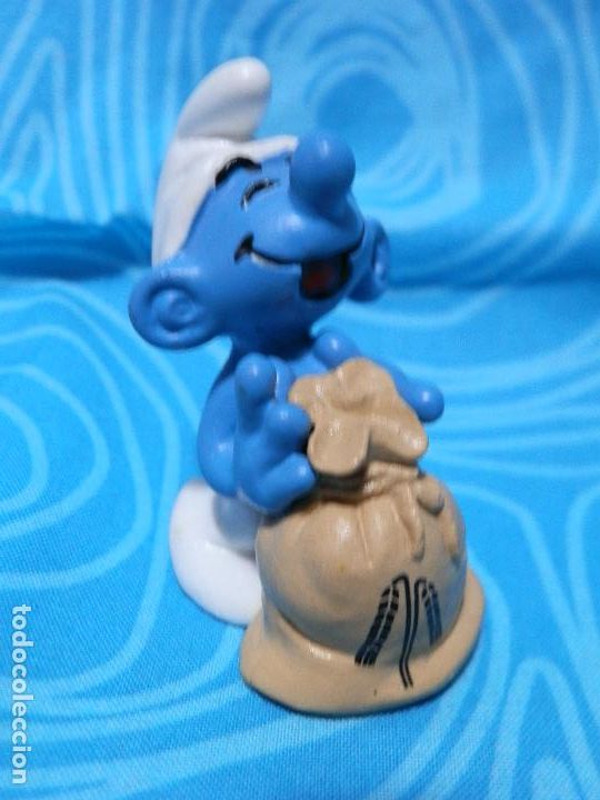 Figuras de goma y PVC: PITUFO CON SACO DE HARINA SCHLEICH - Foto 1