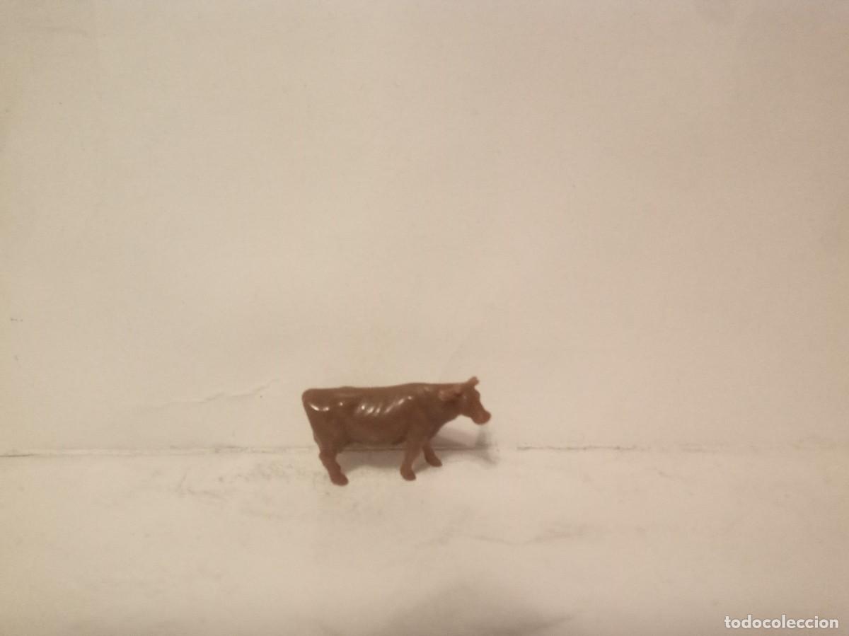 Figuras de goma y PVC: Siku vaca - Foto 2