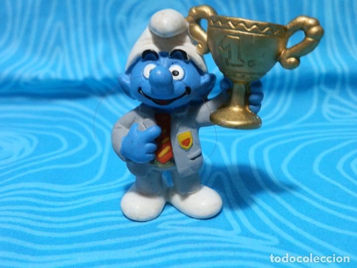 Figuras de goma y PVC: PITUFO CON COPA, PEYO SCHLEICH 2003 - Foto 5