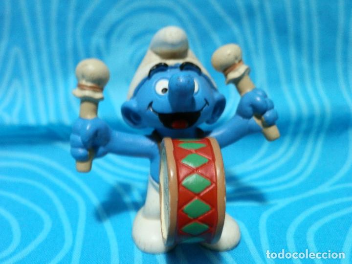 Figuras de goma y PVC: PITUFO TAMBOR PEYO SCHLEICH 2007 - Foto 6