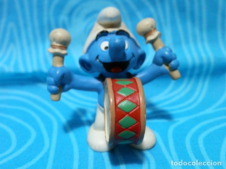 Figuras de goma y PVC: PITUFO TAMBOR PEYO SCHLEICH 2007 - Foto 1