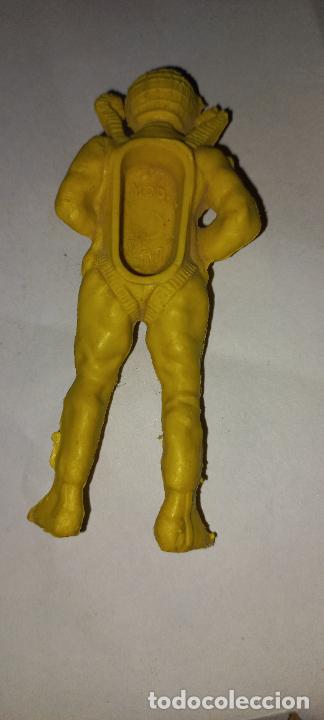 Figuras de goma y PVC: Figura paracaidista - Foto 2