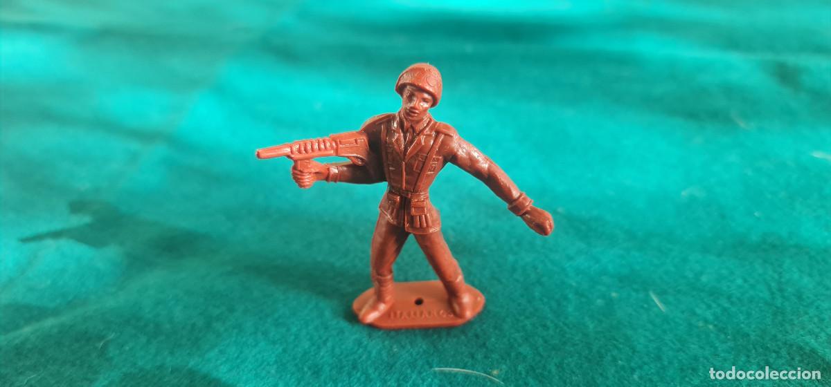Figuras de goma y PVC: SOLDADO ITALIANO - COMANSI - Foto 1
