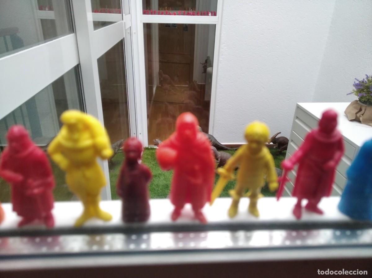 Figuras de goma y PVC: Dunkin Ruy cid Danone - Foto 3