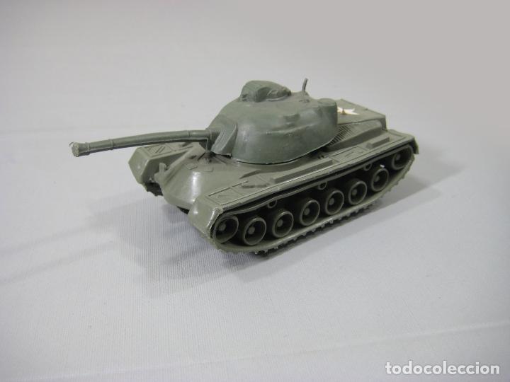 Figuras de goma y PVC: TANQUE O CARRO DE COMBATE COMANSI - Foto 1