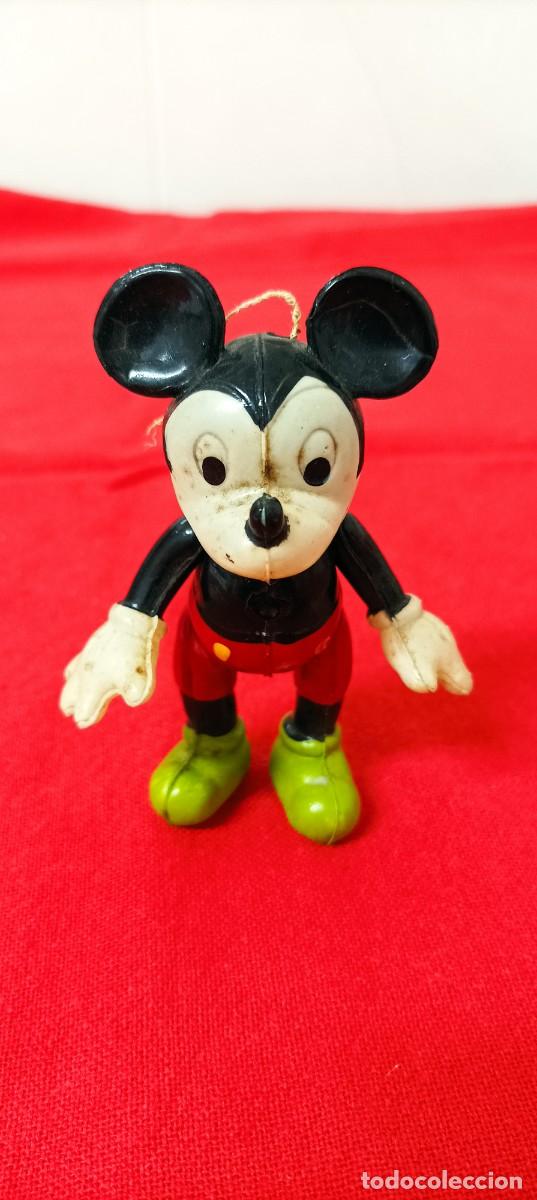 Figuras de goma y PVC: Lote 2 Mickey mouse y Minnie celuloide y pl&aacute;stico - Foto 2