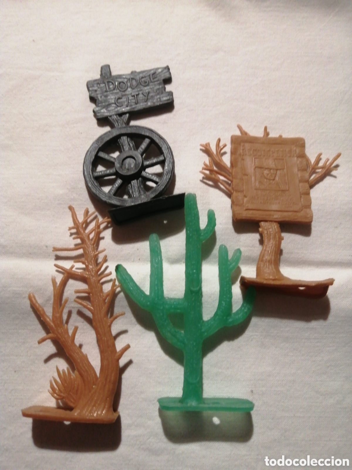 Figuras de goma y PVC: COMANSI, ACCESORIOS Y CARTELES. - Foto 1