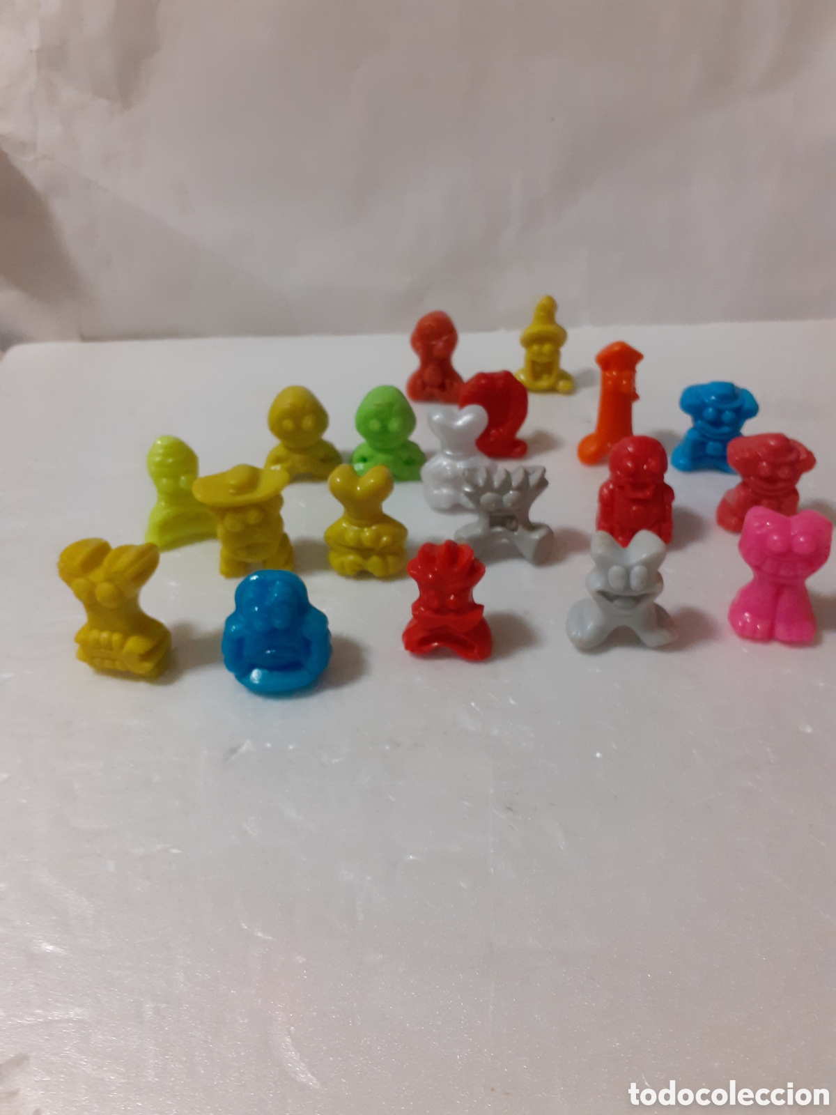 Figuras de goma y PVC: FIGURAS LOTE GO GOS MAGIC BOX - Foto 1