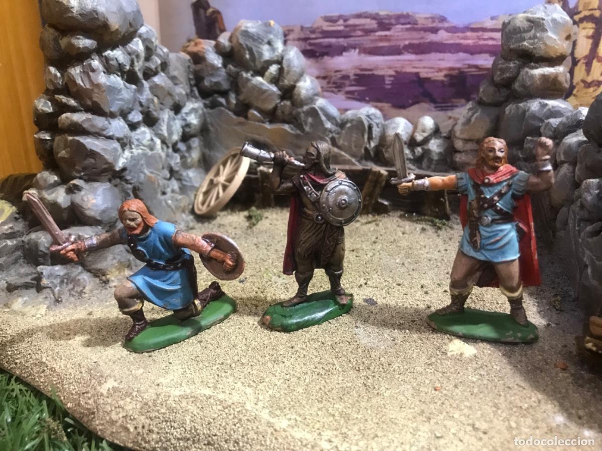 Figuras de goma y PVC: Lote goma vikingos jecsan