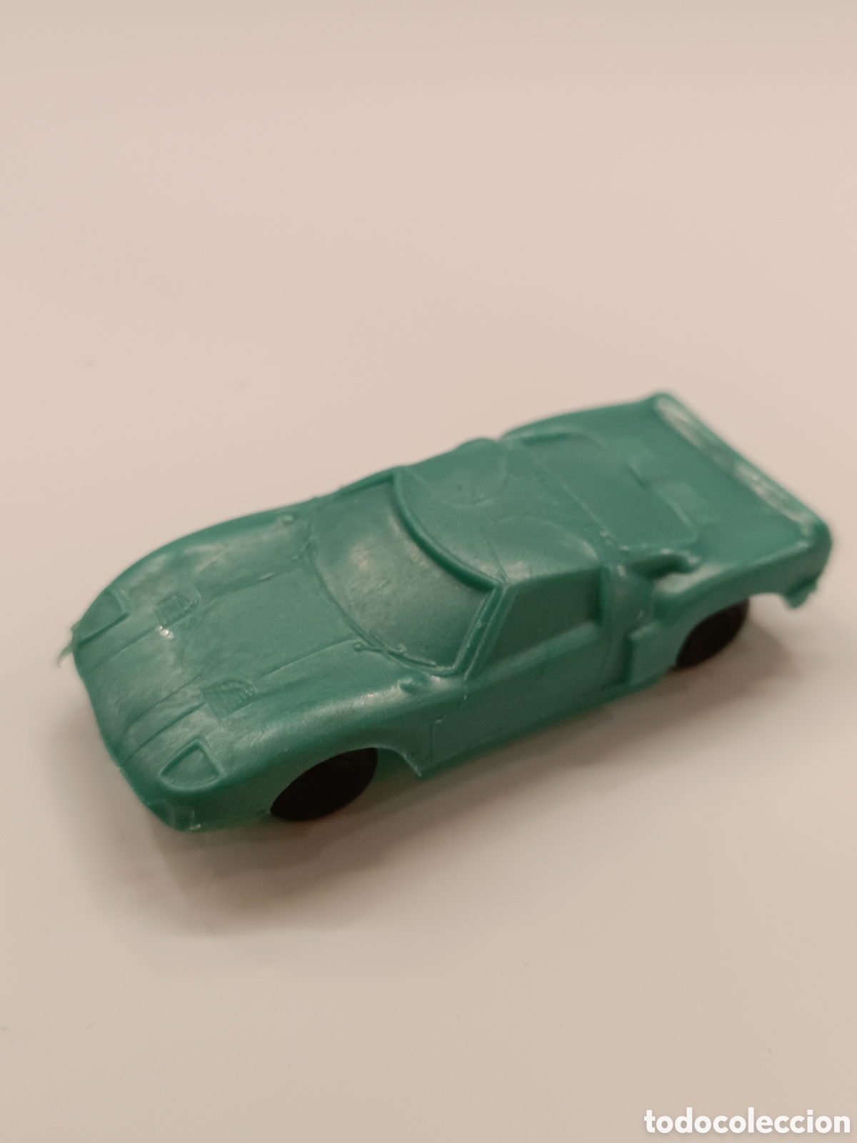 Figuras de Goma y PVC: Coche Ford cobra de goma, detergente ESE