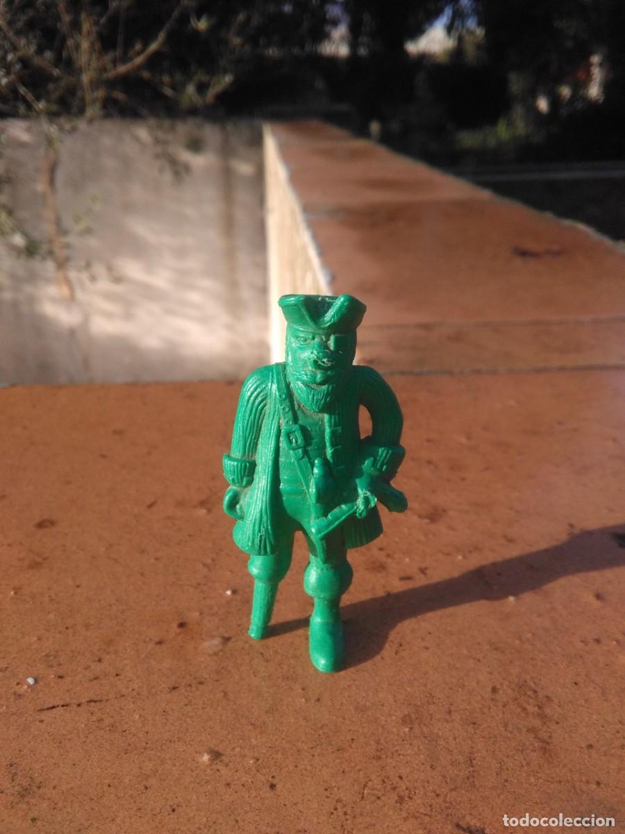 Figuras de goma y PVC: DUNKIN PIRATA - Foto 1
