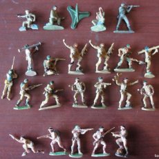 Figuras de Goma y PVC: 22 SOLDADOS AMERICANOS E INGLESES IIª GUERRA MUNDIAL PECH + 1 AMETRALLADORA AÑOS 60