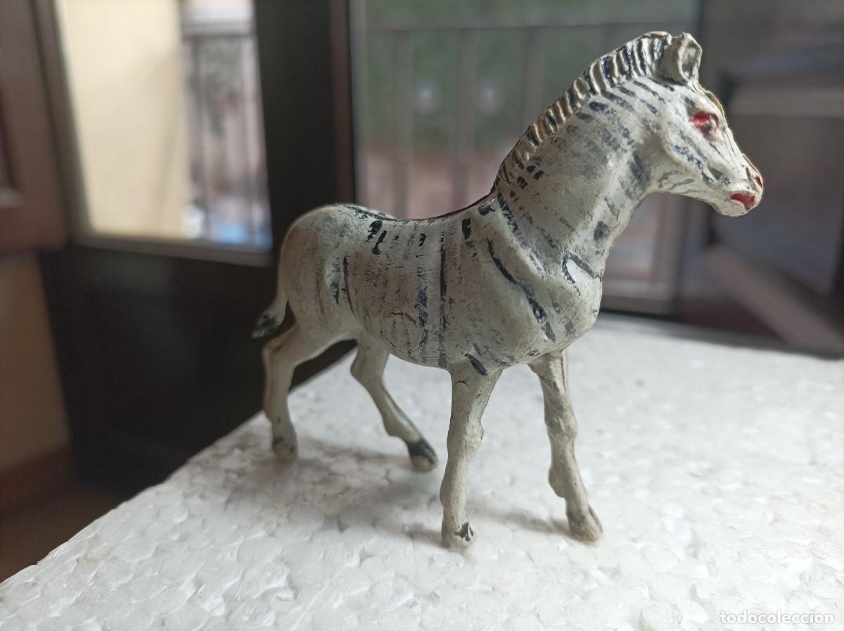 Figuras de goma y PVC: Lote cebra - pech - Foto 2