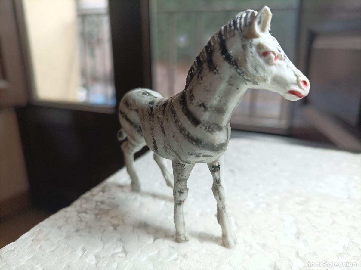 Figuras de goma y PVC: Lote cebra - pech - Foto 2