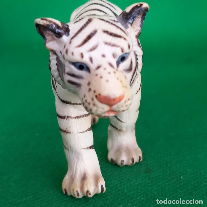 Figuras de goma y PVC: Tigre blanco 2003 schleich - Foto 1