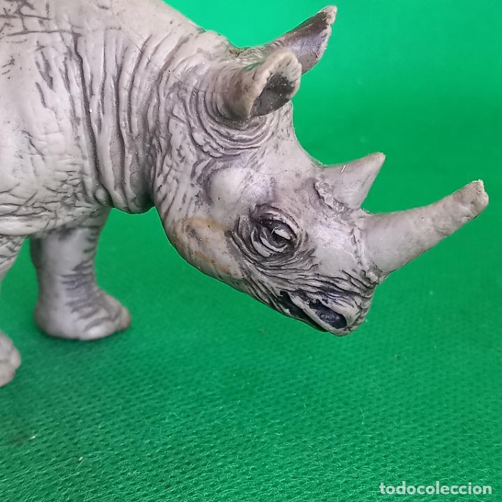 Figuras de goma y PVC: RINOCERONTE SCHLEICH 2001 - Foto 2