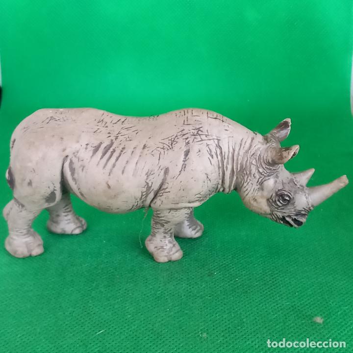 Figuras de goma y PVC: RINOCERONTE SCHLEICH 2001 - Foto 3
