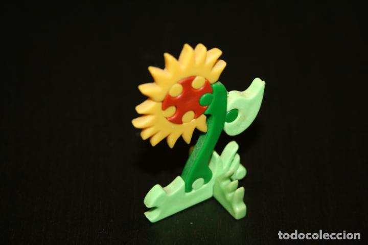 Kinder &Uuml;berraschung: Kinder Ferrero 319 puzzle pl&aacute;stico plana pieza Buntes Blumen-Puzzle 1988 1 fig - dif&iacute;cil