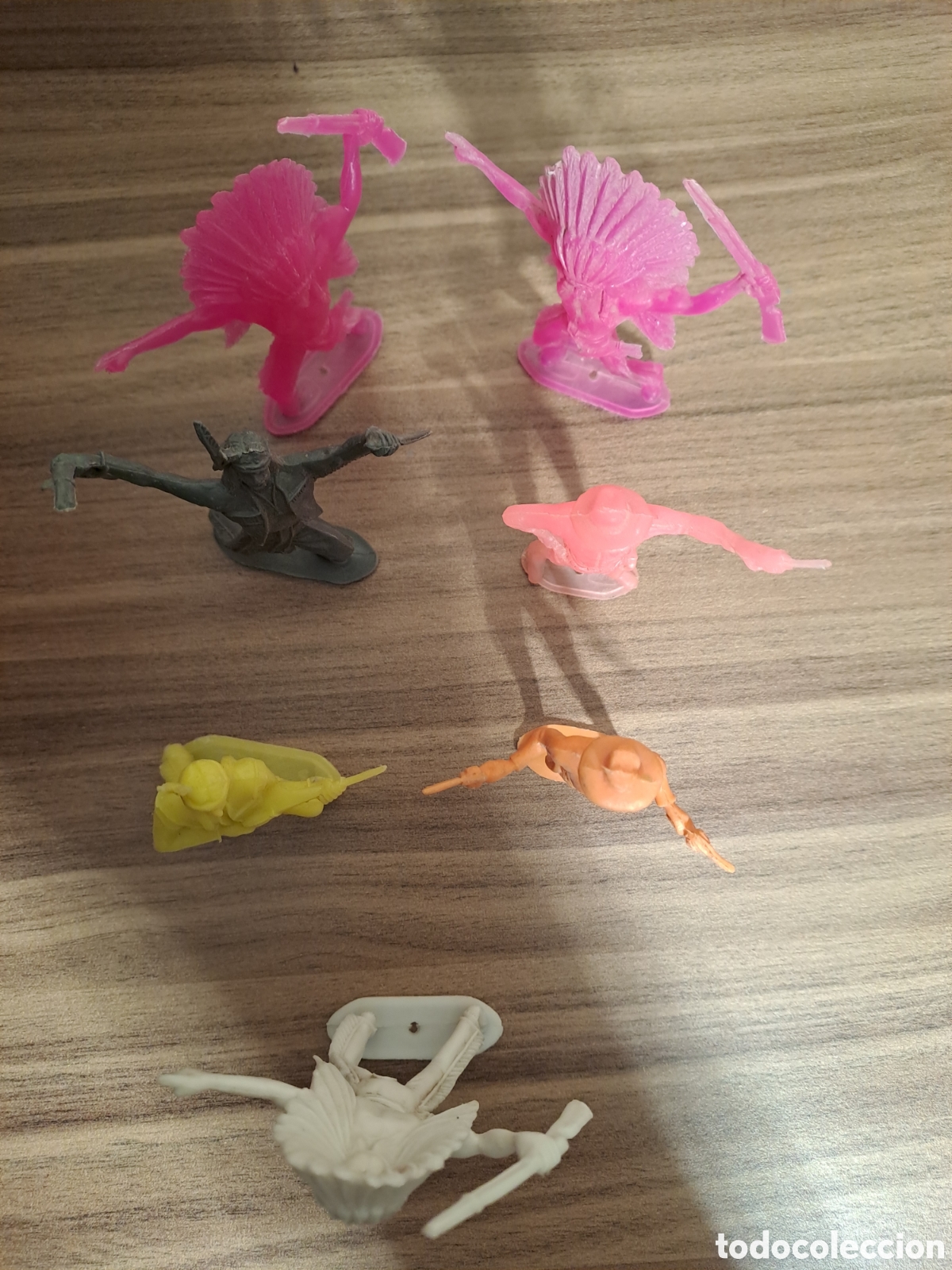Figuras de goma y PVC: 7 FIGURAS OESTE DE COMANSI. INDIOS Y VAQUEROS. WESTERN. - Foto 4