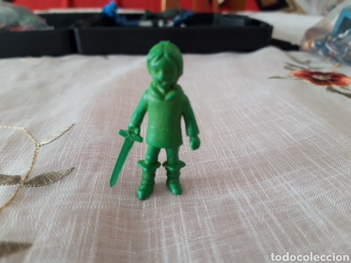 Figuras de goma y PVC: Mu&ntilde;eco Dunkin El peque&ntilde;o cid - Foto 1