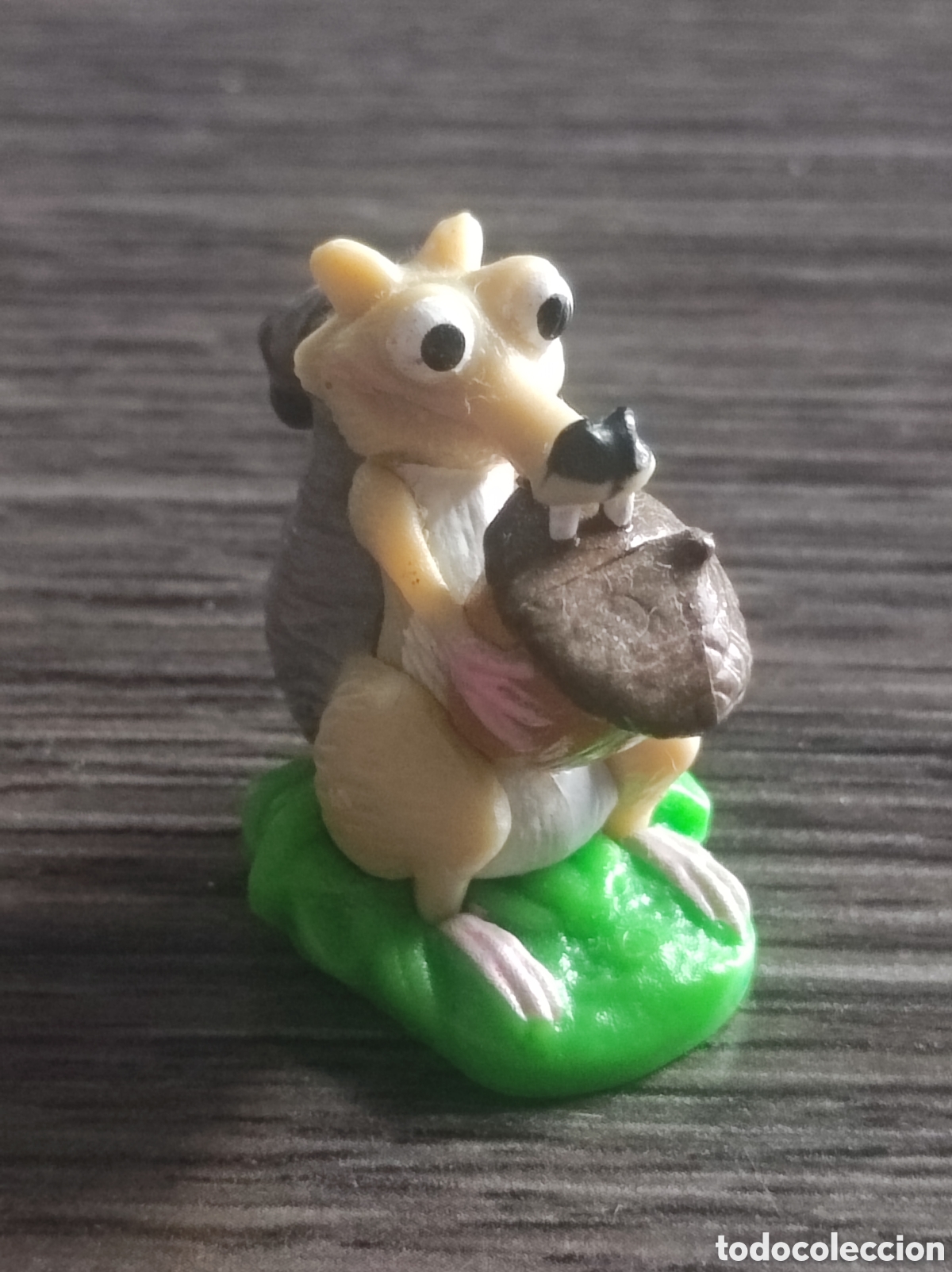 Figuras de goma Kinder: Scratch figura 2009 kinder - Foto 1